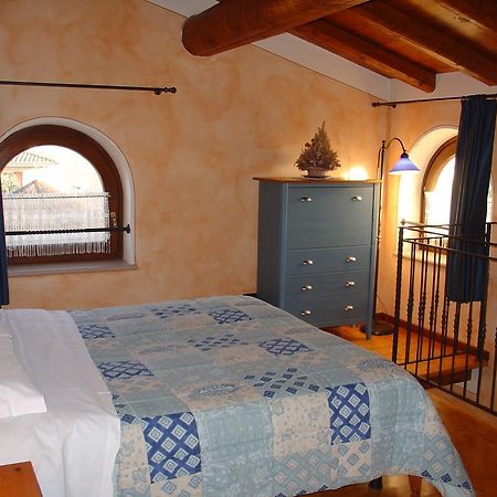 Agriturismo Gian Galeazzo Visconti Guest House Valeggio sul Mincio Room photo